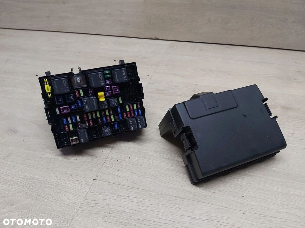 OMODA 5 E5 puszka skrzynka bezpieczników 807000771AA - 1