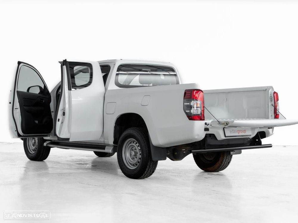 Mitsubishi L200 2.4 DI-D CLUB CAB INVITE 3L 4WD - 5