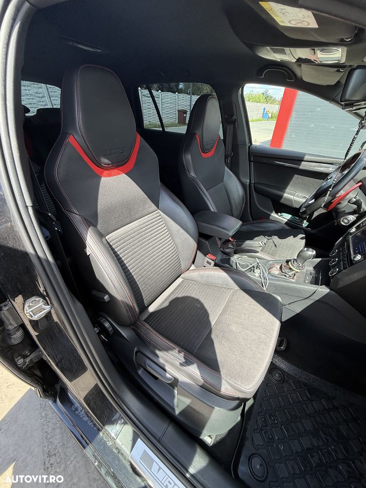 Skoda Octavia 2.0 TDI DSG RS - 15