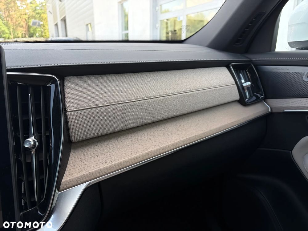 Volvo XC 90 B5 B AWD Plus Bright 7os - 19
