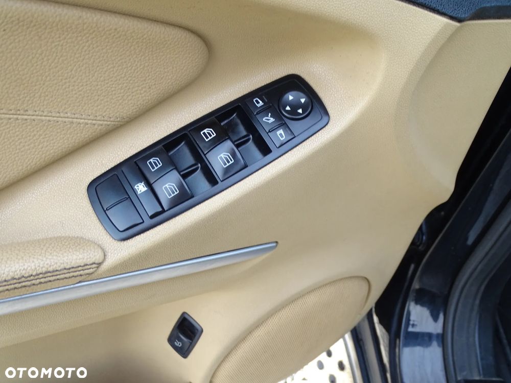 Mercedes-Benz ML 320 CDI 4-Matic - 15