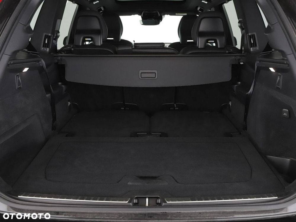 Volvo XC 90 - 21