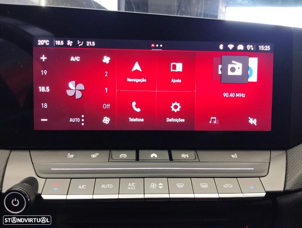 Opel Astra 1.2 T GS - 33