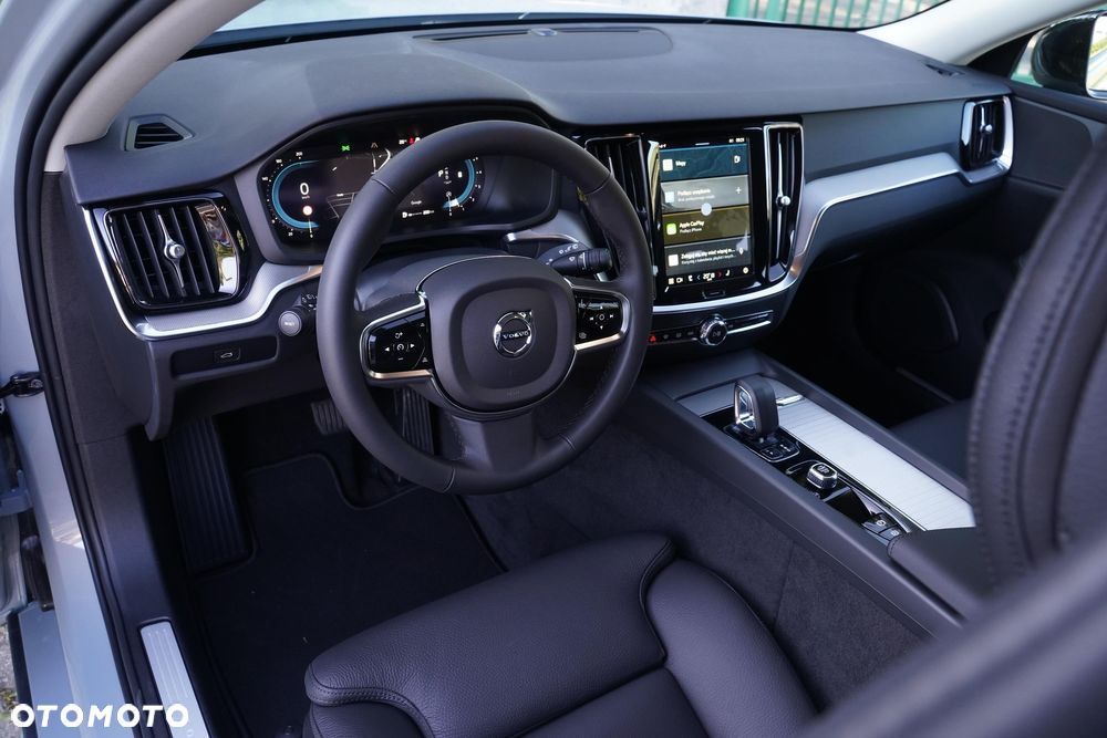 Volvo V60 B4 B Ultra Dark - 11