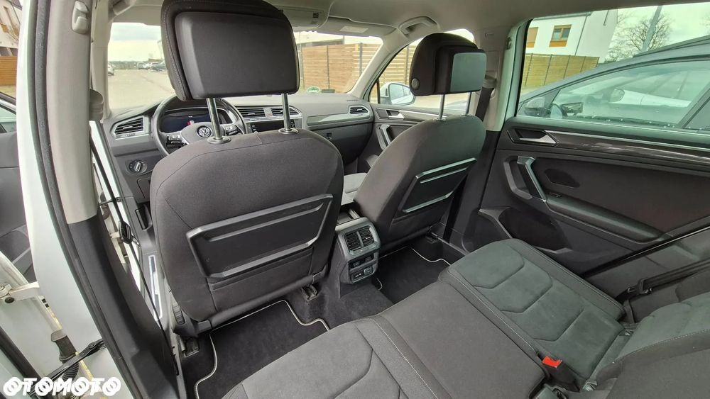 Volkswagen Tiguan - 22