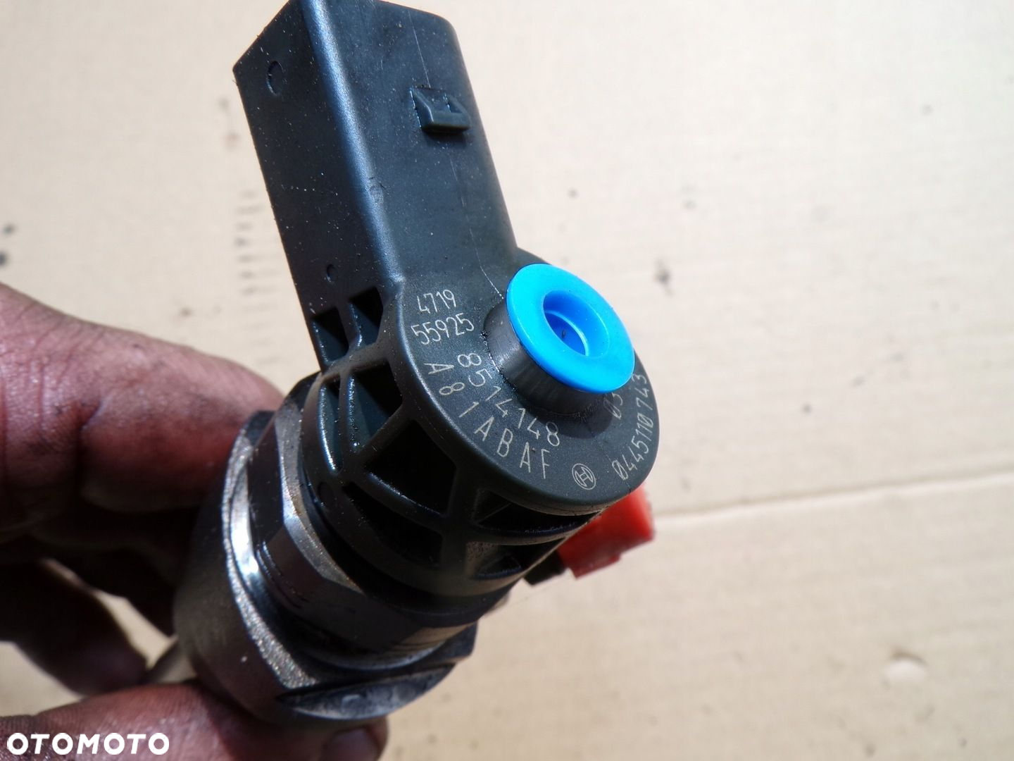 WTRYSKIWACZ BMW F10 F20 G01 2.0 D B47D20A 0445110743 - 3