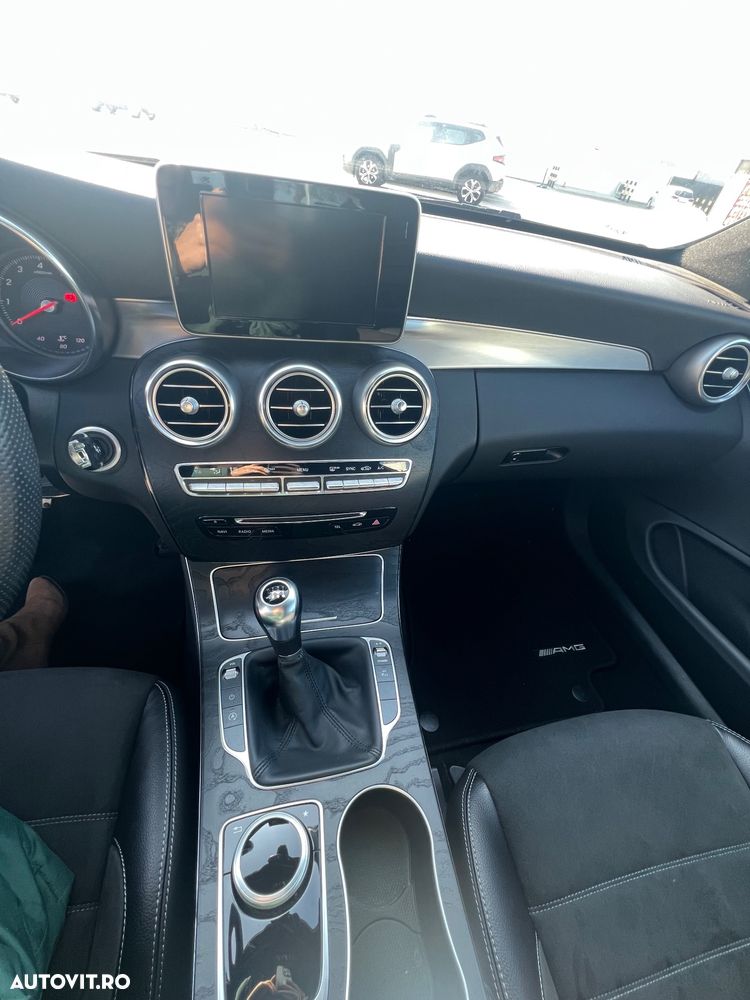 Mercedes-Benz C 200 - 19