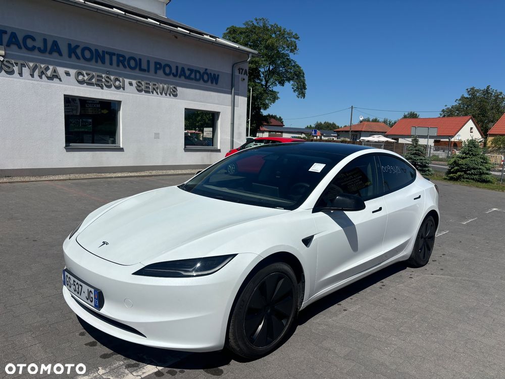 Tesla Model 3 Standard Hinterradantrieb - 3