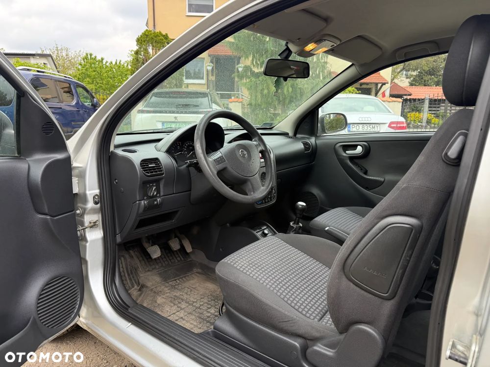 Opel Corsa 1.2 16V - 5