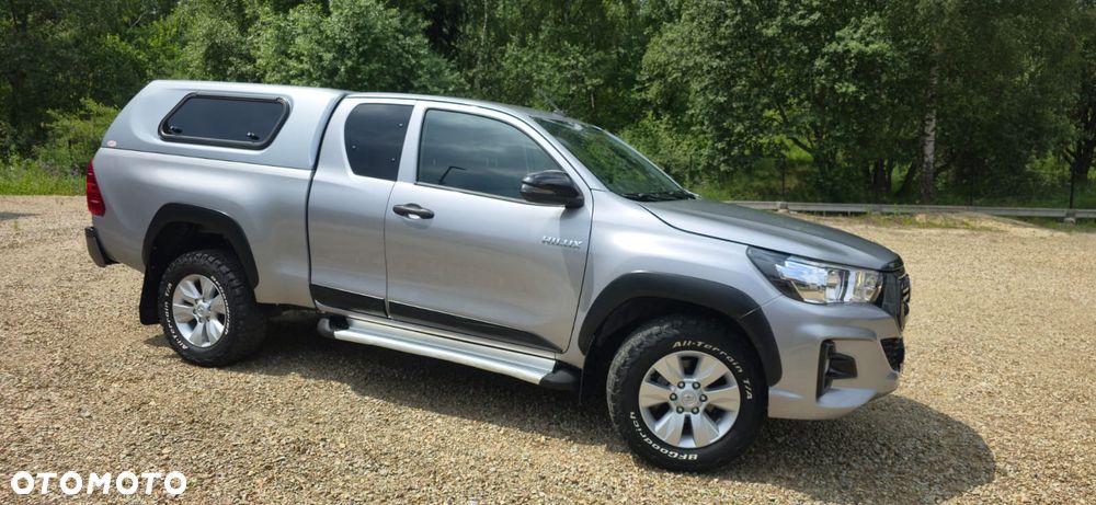 Toyota Hilux 2.4 D-4D Extra Cab SR 4x4