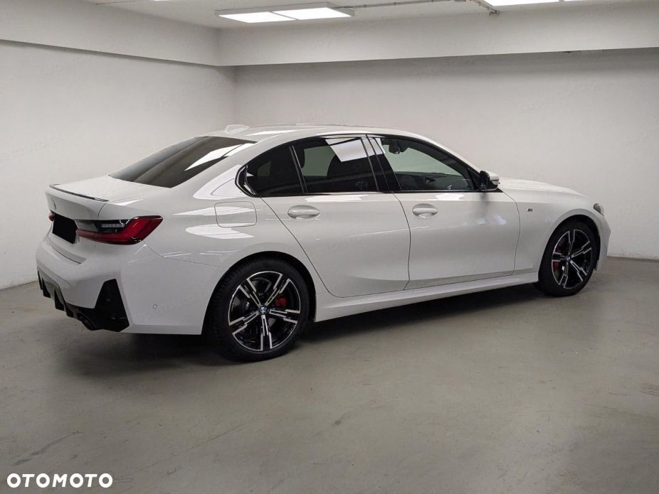 BMW Seria 3 320i xDrive M Sport sport - 5