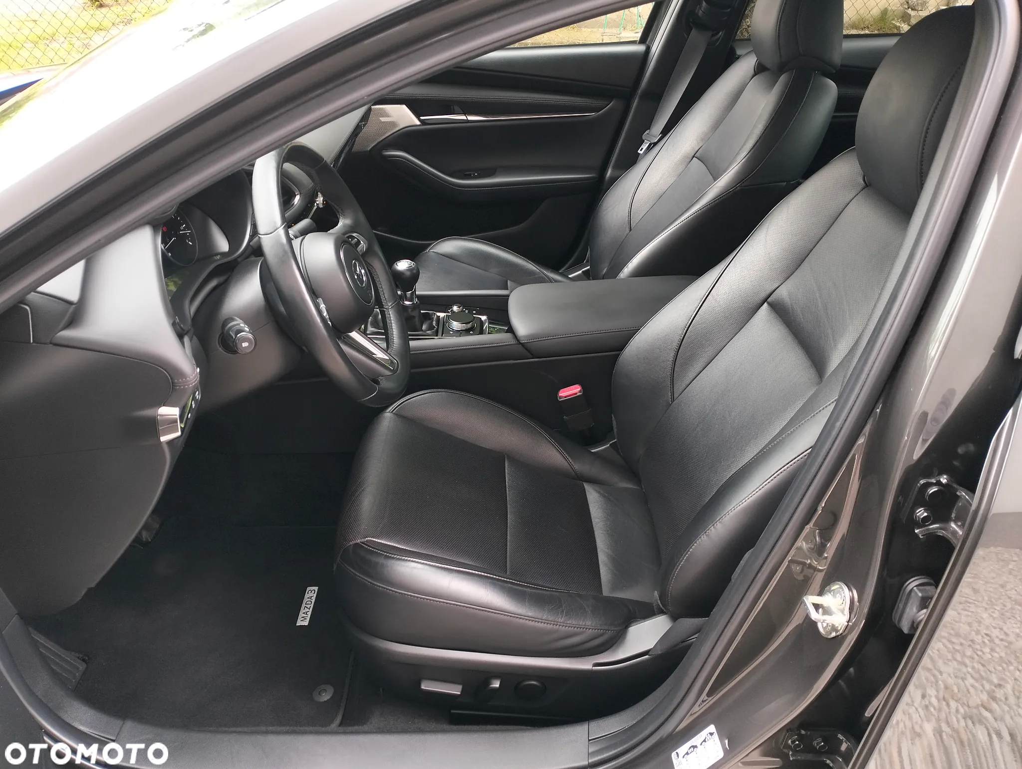 Mazda 3 - 9