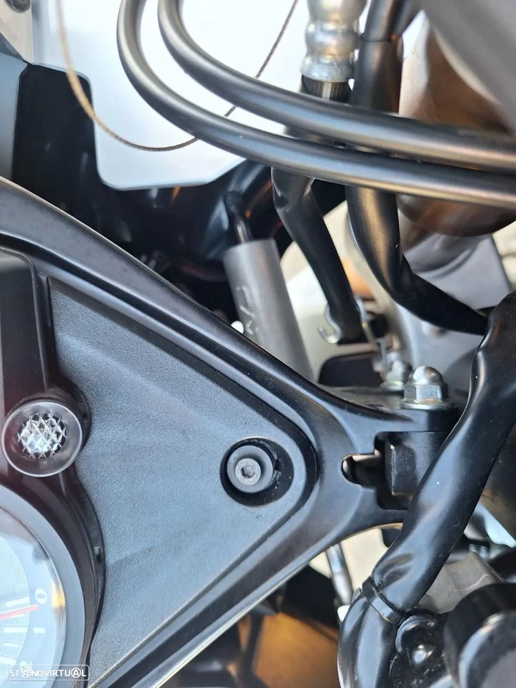 Suzuki GSX-R K8 - 11