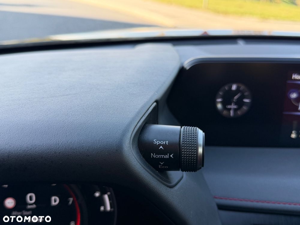 Lexus UX 200 GPF F Sport Design+ 2WD - 34