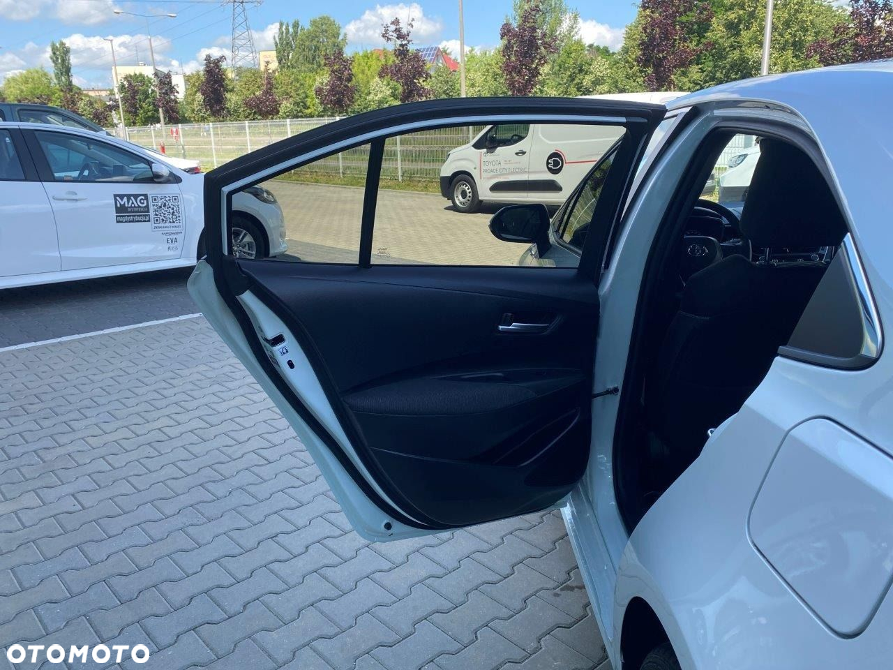Toyota Corolla - 19