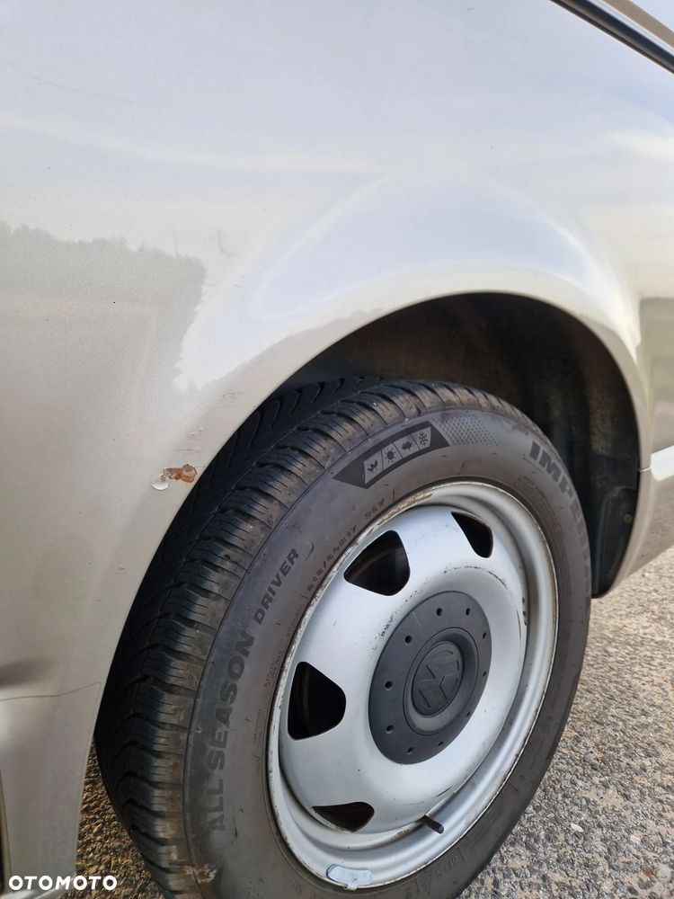 Volkswagen Multivan - 7