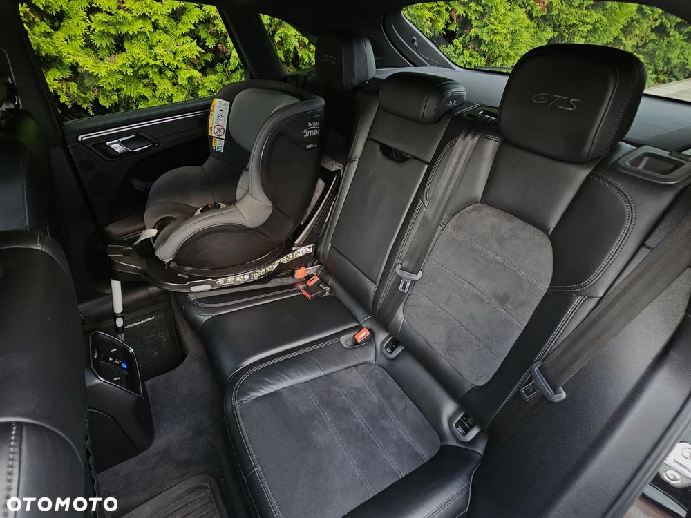 Porsche Macan GTS - 28