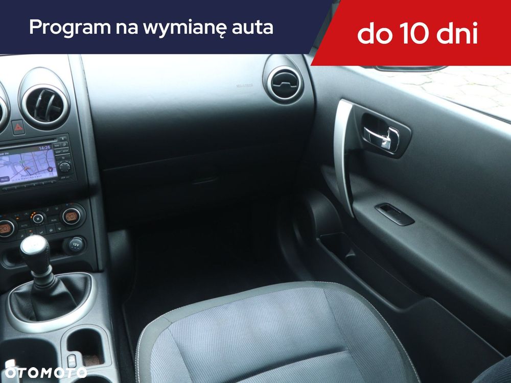 Nissan Qashqai - 10