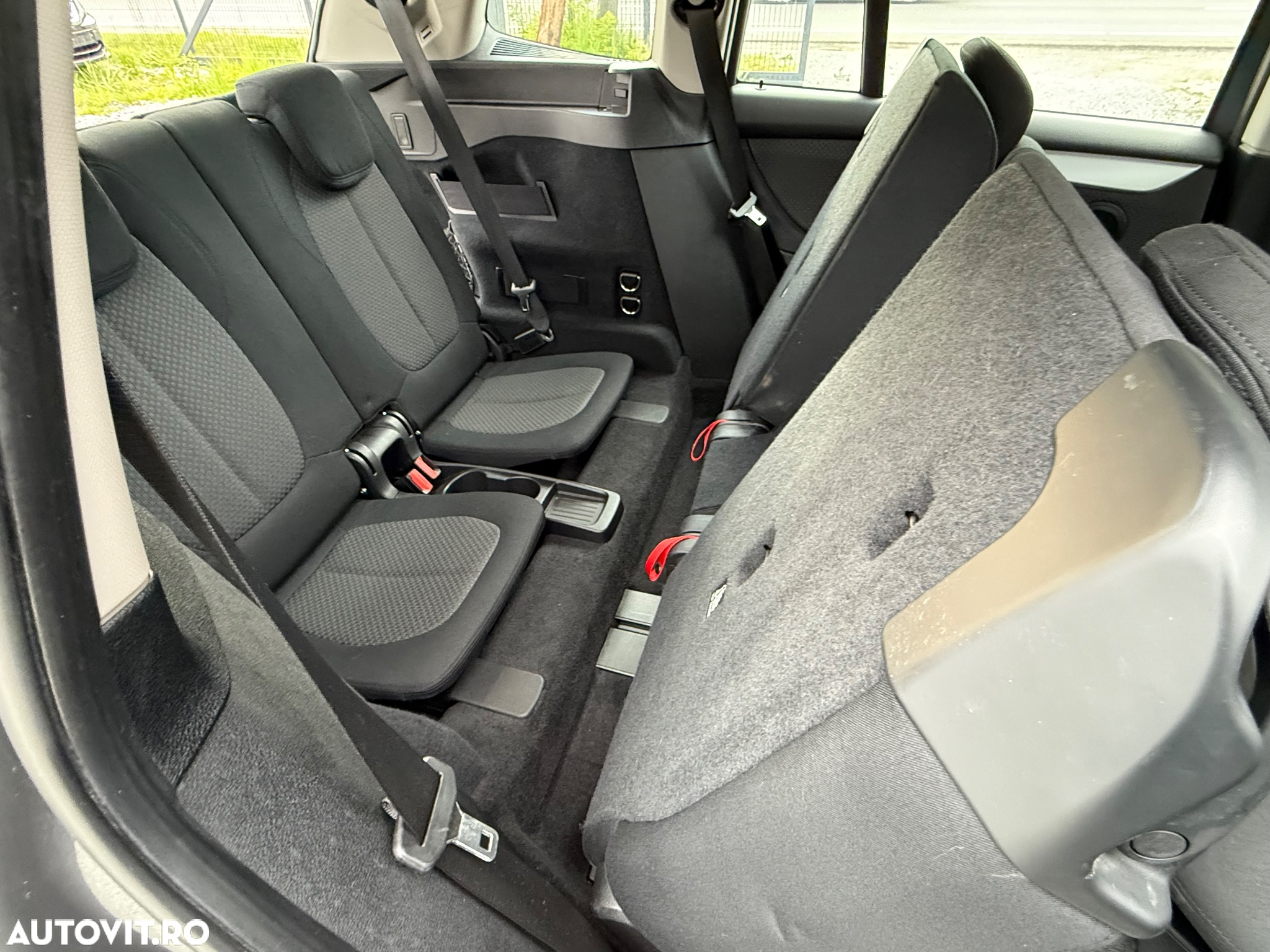BMW Seria 2 216d Active Tourer - 23