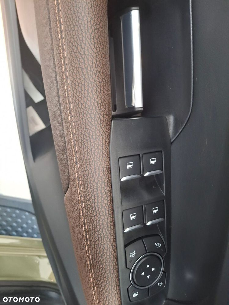 Volkswagen Amarok - 40