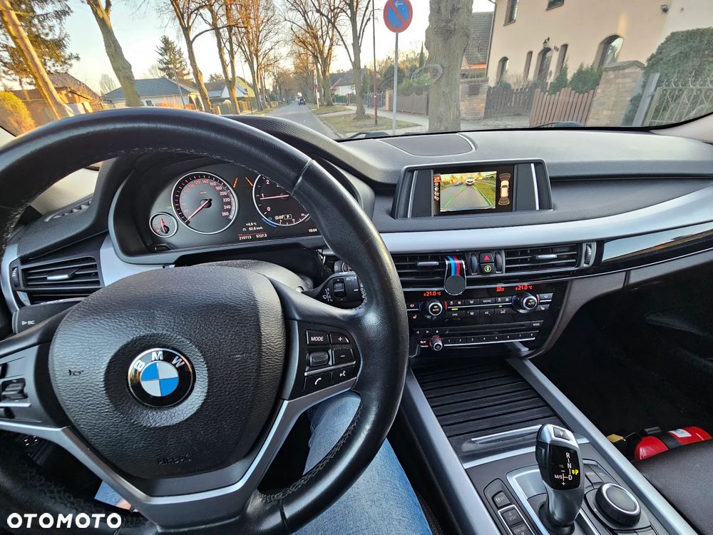 BMW X5 xDrive25d - 17