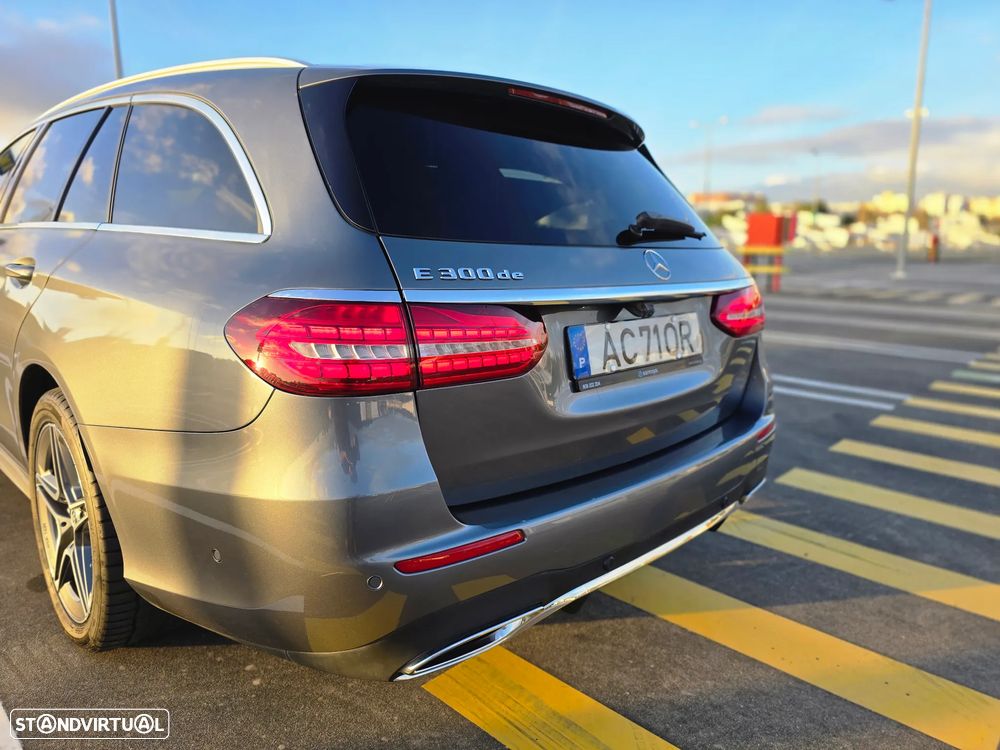 Mercedes-Benz E 300 de AMG Line - 17