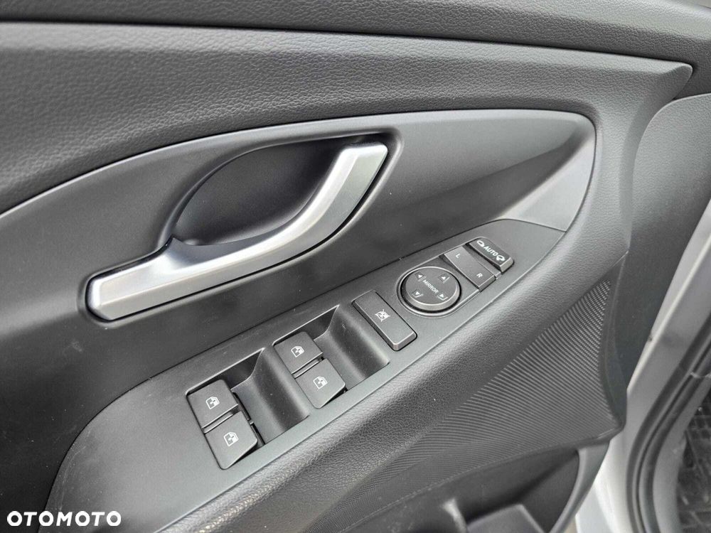 Hyundai i30 1.0 T-GDI Smart DCT - 15