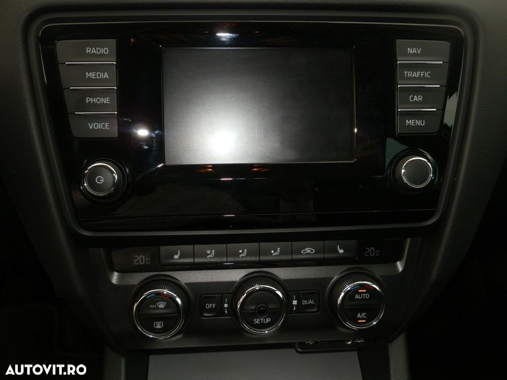 Skoda Octavia 1.4 TSI ELEGANCE - 12