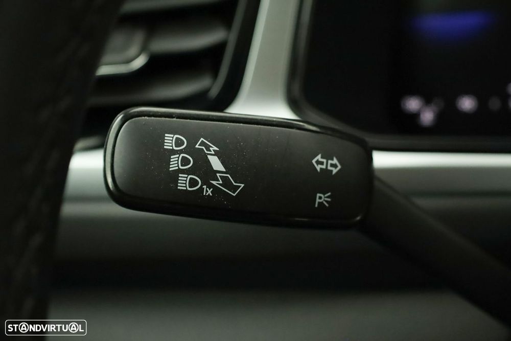 VW T-Roc 1.5 TSI Urban DSG - 16