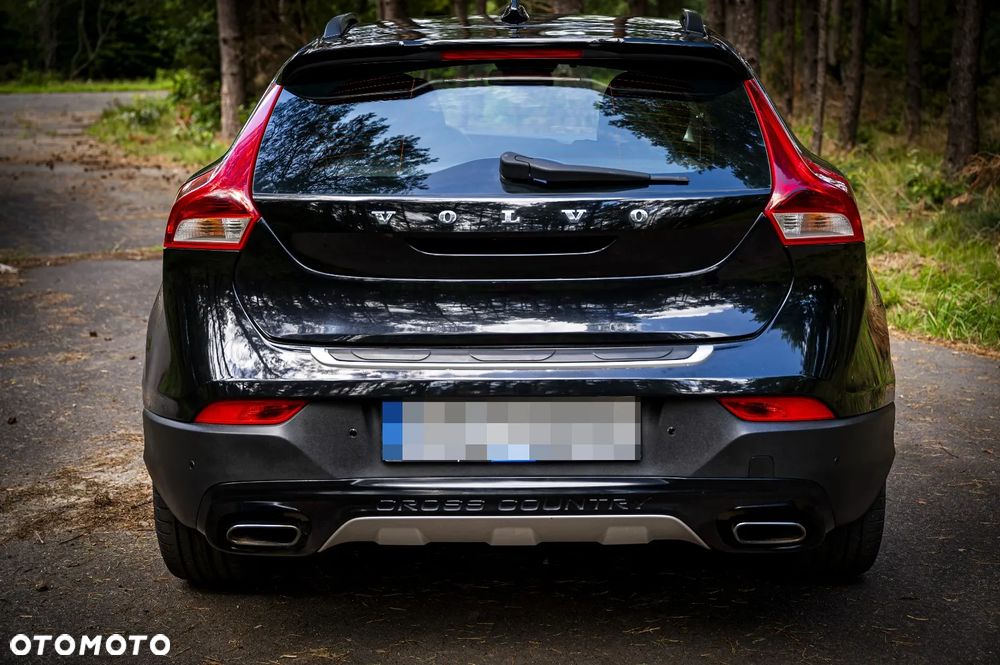 Volvo V40 D4 Momentum - 22