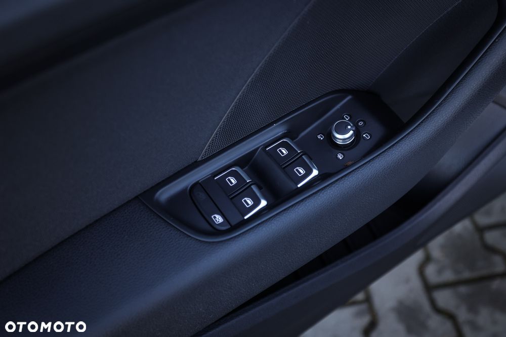 Audi A3 Limousine 2.0 TDI clean diesel Ambition S tronic - 19