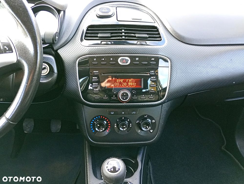 Fiat Punto 1.4 Estiva S&S - 29