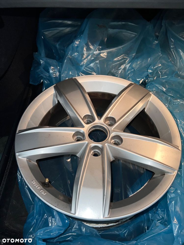 Volkswagen Passat 1.8 TSI BMT Comfortline DSG - 18