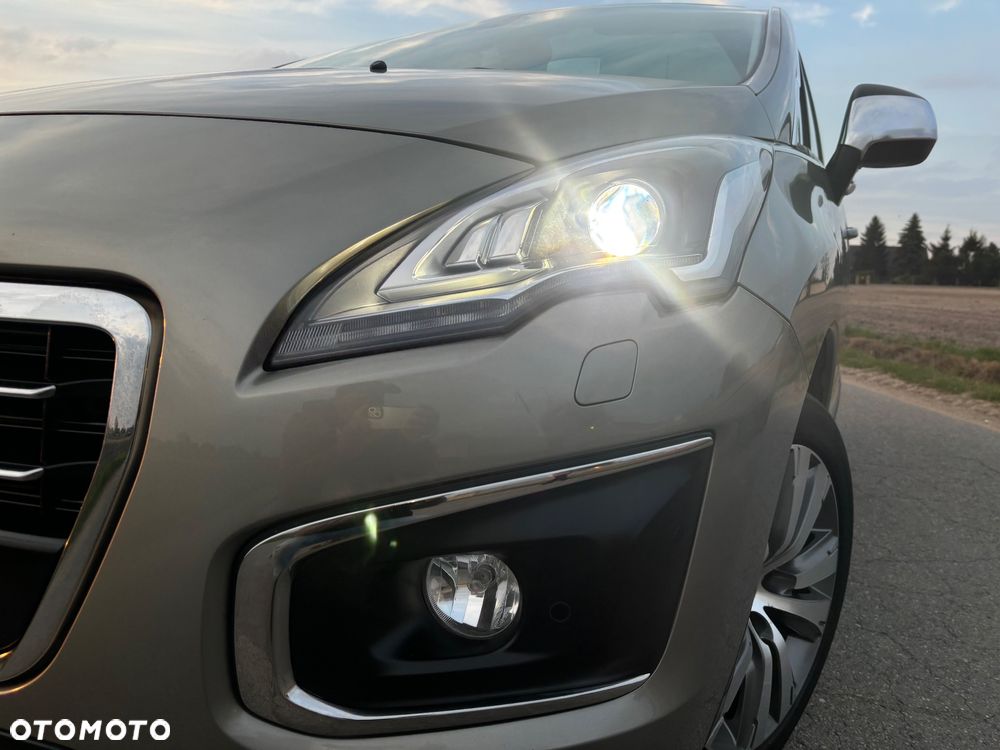 Peugeot 3008 155 THP Premium - 19