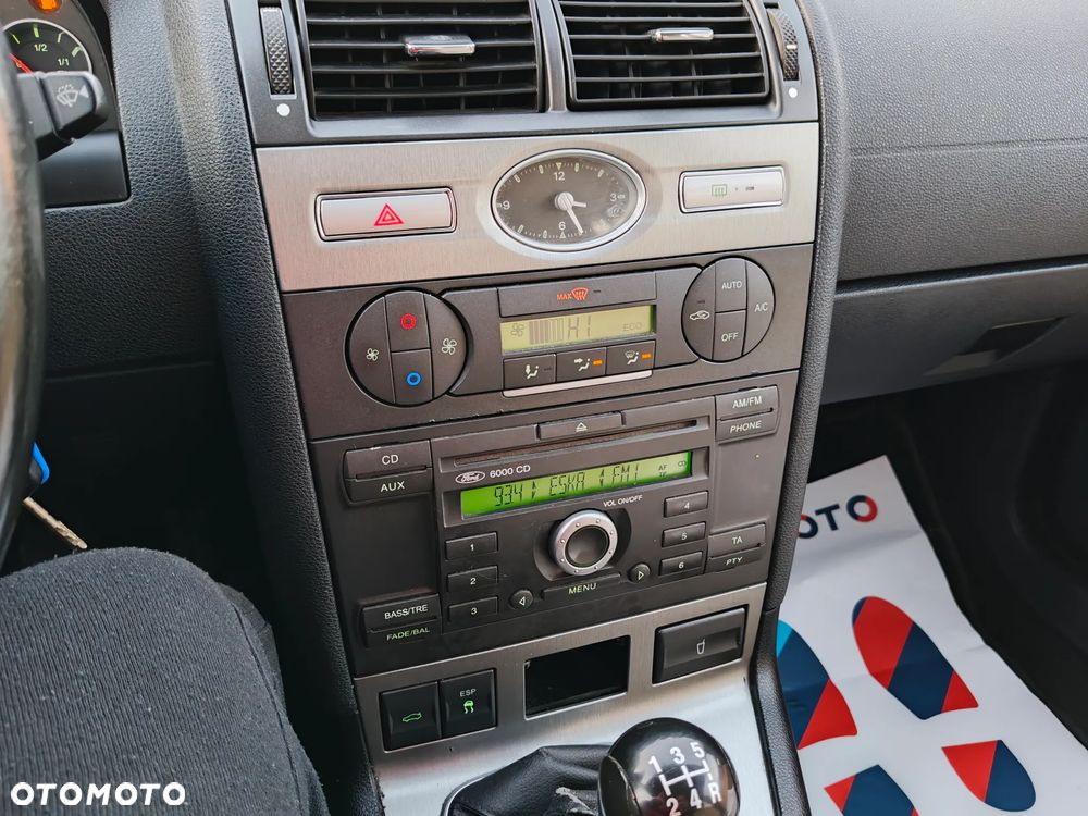 Ford Mondeo 2.0 Ambiente - 23