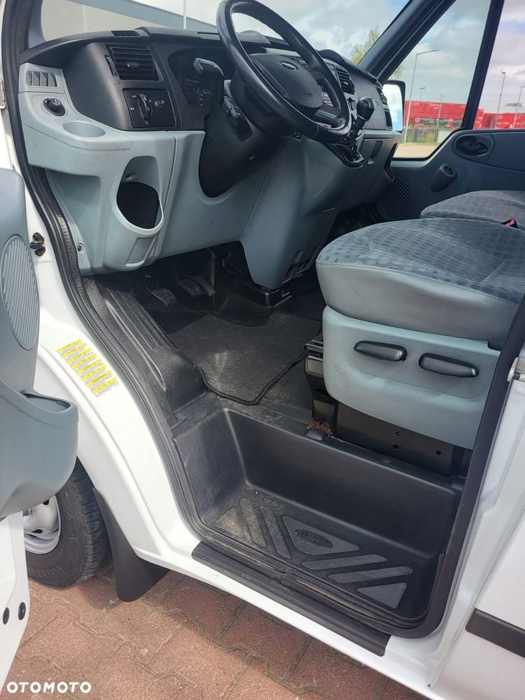 Ford Transit - 22