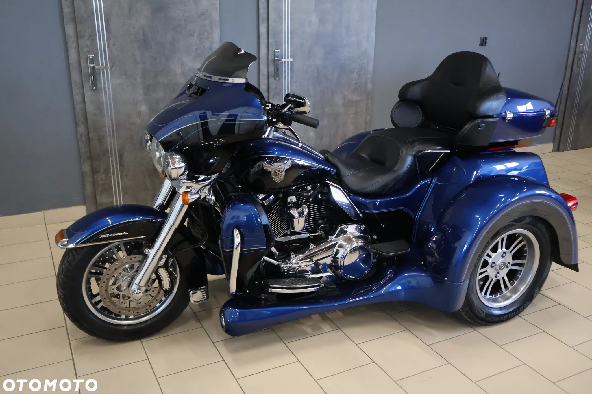 Harley-Davidson FLHS Electra Glide - 22