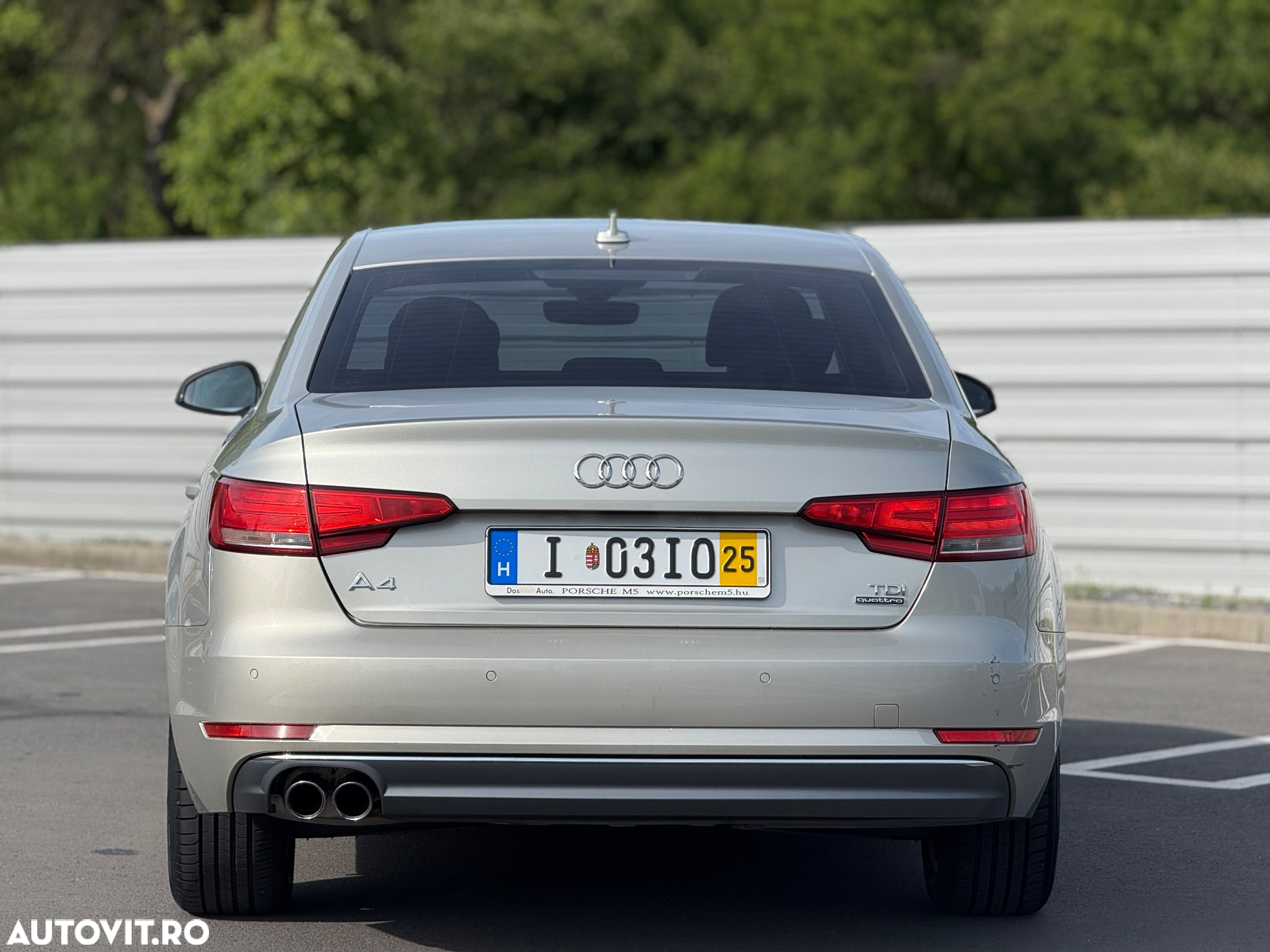 Audi A4 2.0 TDI S tronic quattro design - 10