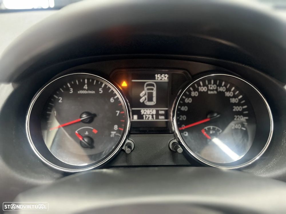 Nissan Qashqai 1.6 Visia - 10