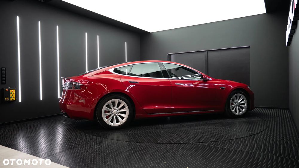 Tesla Model S Performance - 17