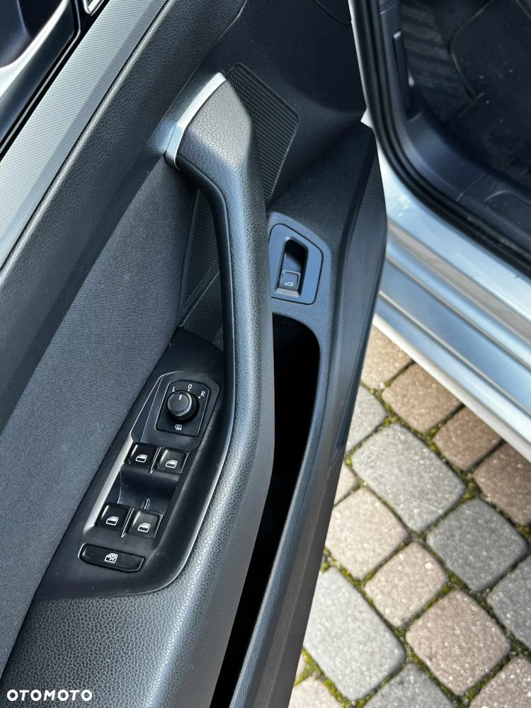 Volkswagen Passat Variant 1.4 TSI (BlueMotion Technology) Comfortline - 14