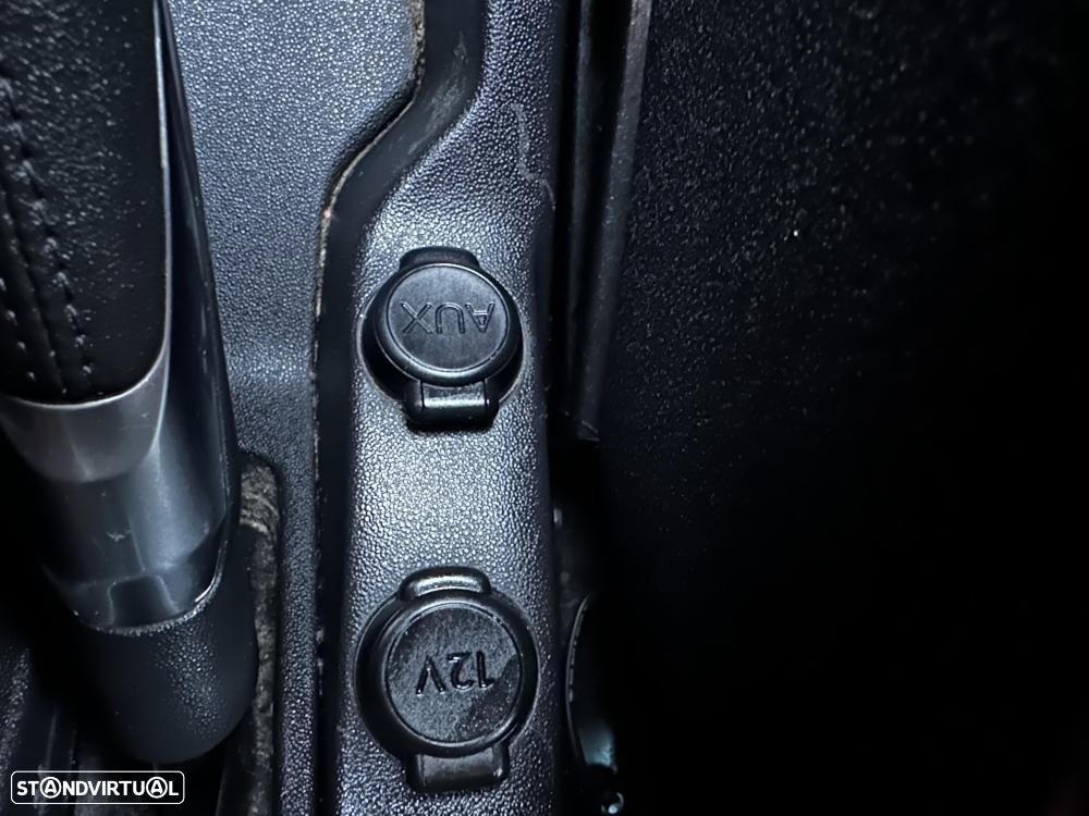 Citroën DS3 1.6 e-HDi Graphic Art - 26