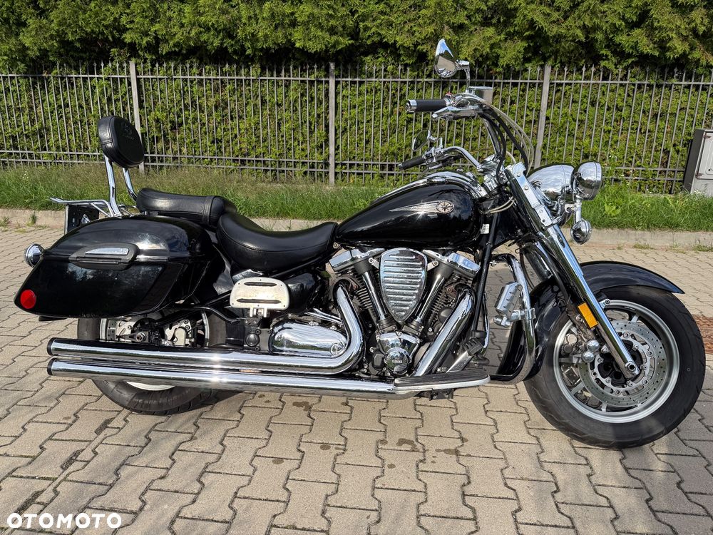 Yamaha Road Star - 1