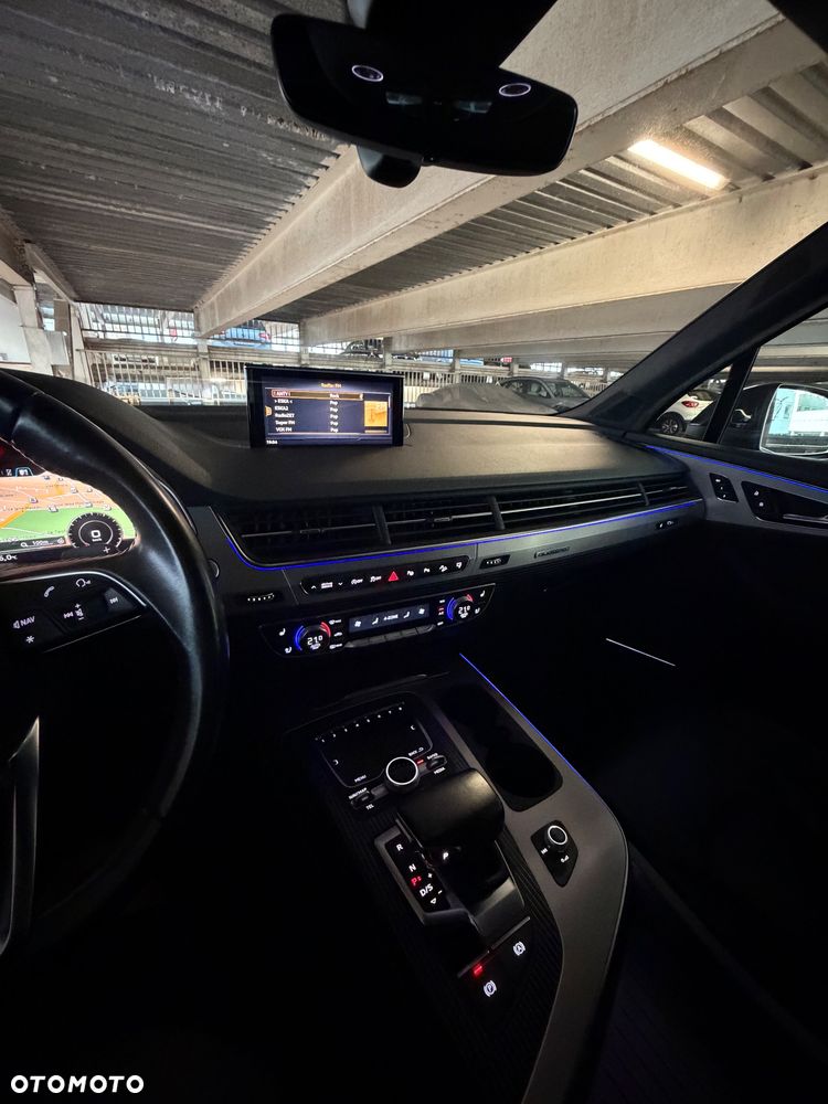 Audi Q7 - 13