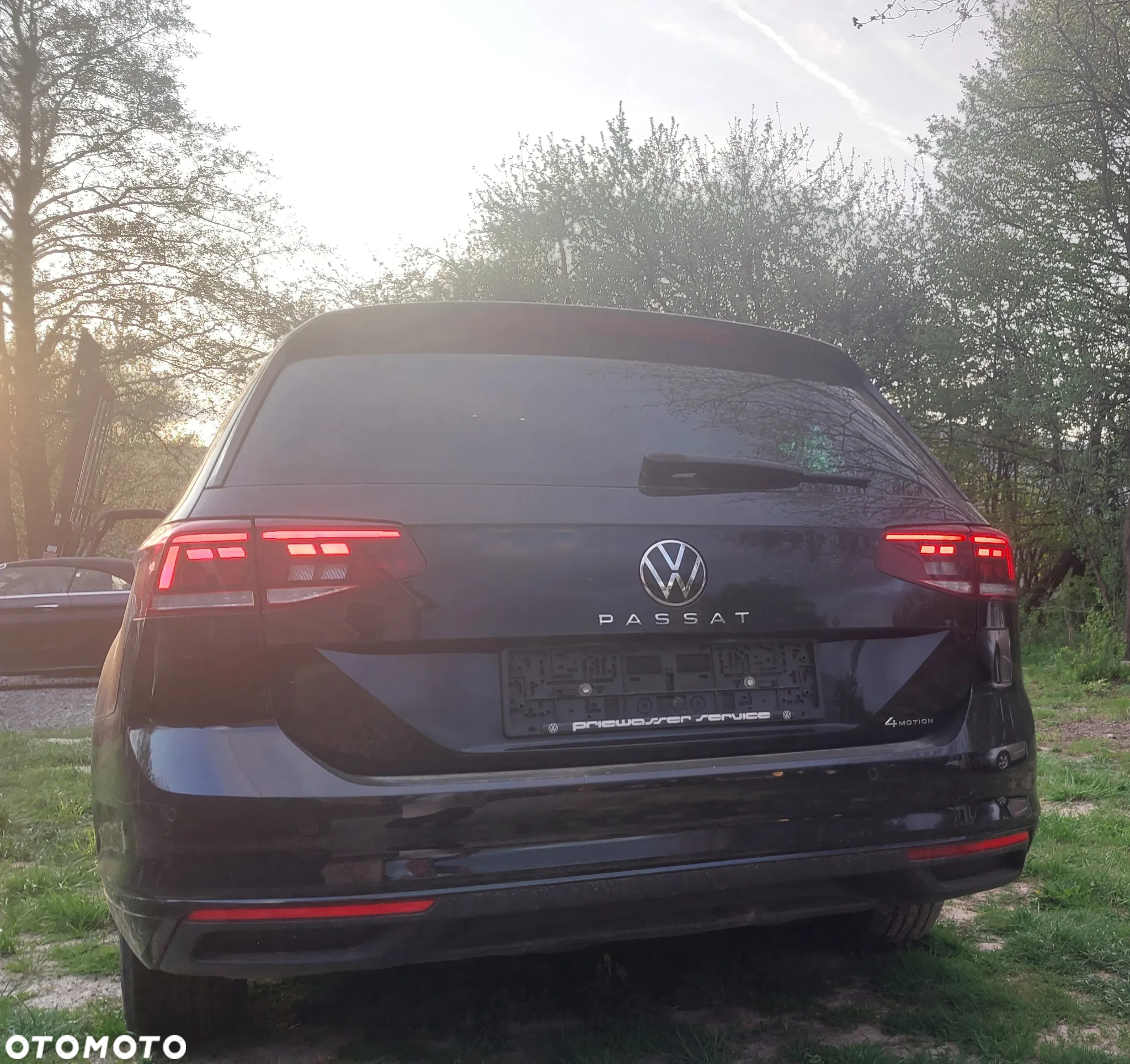 Volkswagen Passat Variant 2.0 TDI SCR DSG 4Motion Elegance - 27