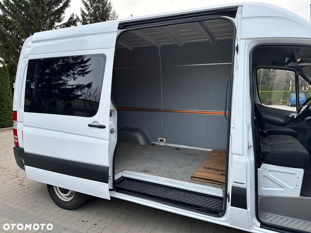 Mercedes-Benz SPRINTER - 12