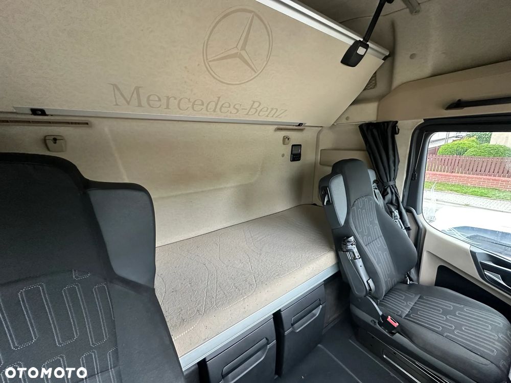Mercedes-Benz ACTROS MP4 1842 - 17