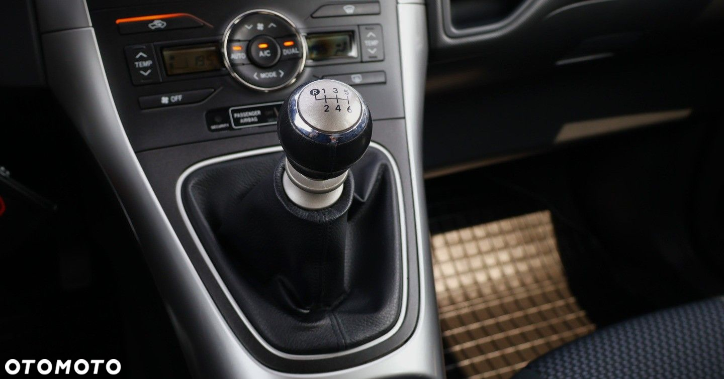 Toyota Auris - 28