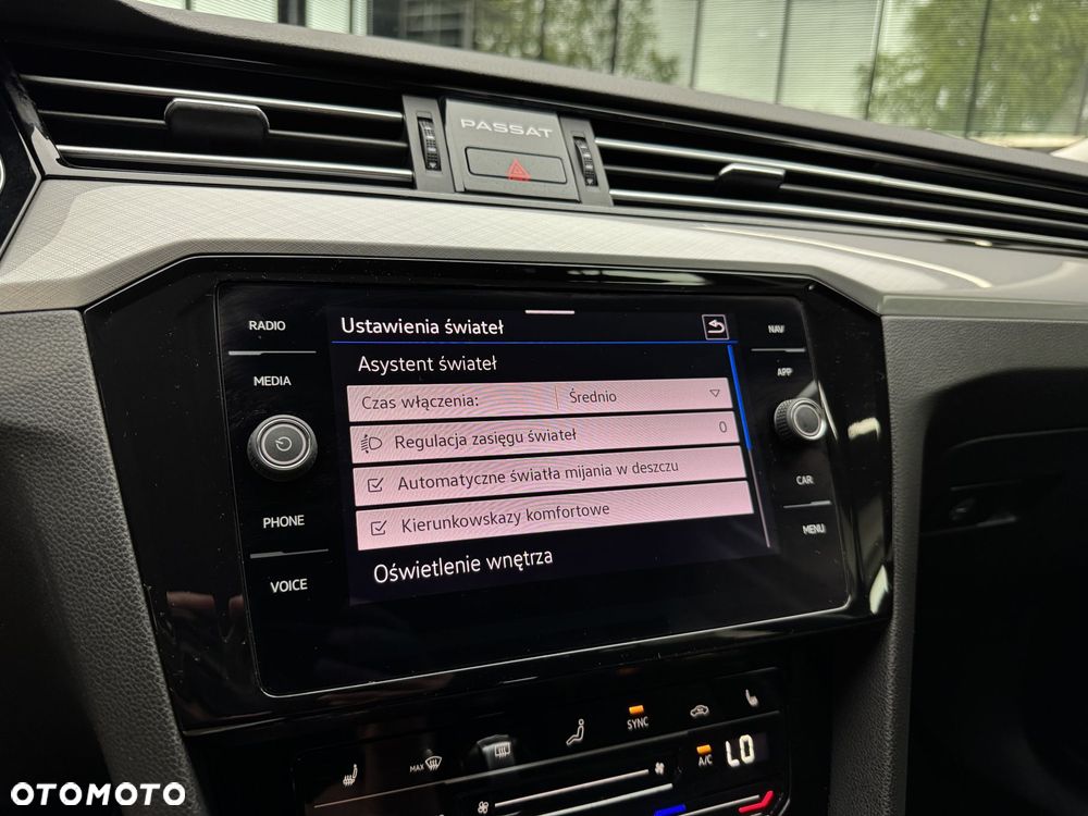 Volkswagen Passat Variant - 33