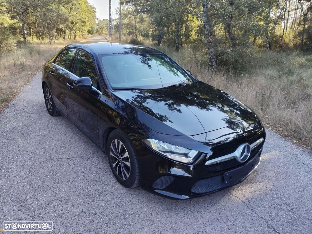 Mercedes-Benz A 180 Limousine d Progressive Aut. - 3
